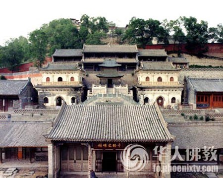 顯通寺全景