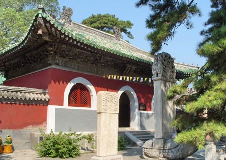 戒壇寺天王殿