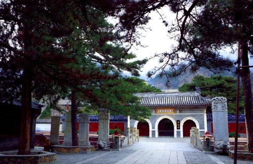北京潭柘寺