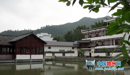 園村民居一角