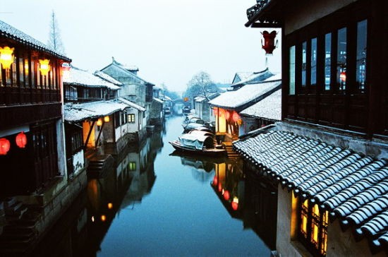 雪夜周莊