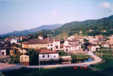 圍籠古寨