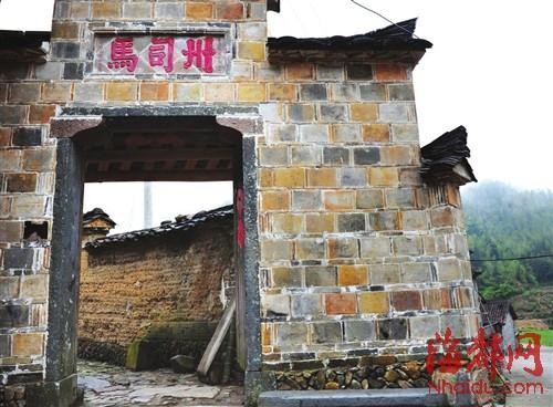 這個古建築的主人曾任職州司馬
