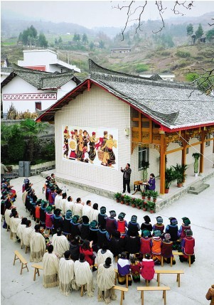 勿西新村建設革除陳規陋習，民主制定村規民約，提升村民素質