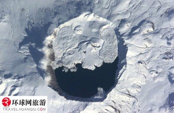 10個壯觀的火山湖 