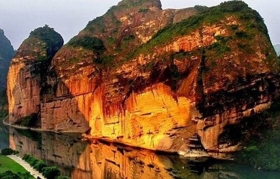 江西龍虎山丹霞地貌