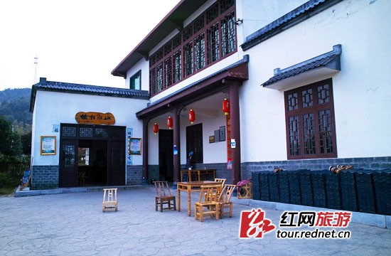光明村村捨