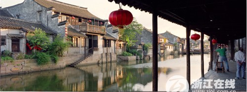 人性化廊棚為古鎮帶來溫暖