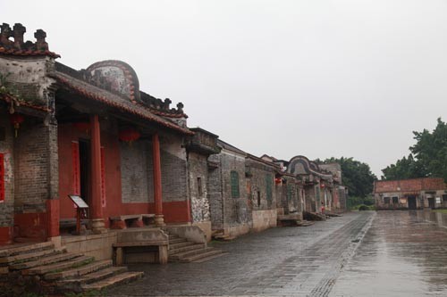 炭步鎮朗頭村保存完整的明清古建築群落，已成珍貴的歷史文化遺產