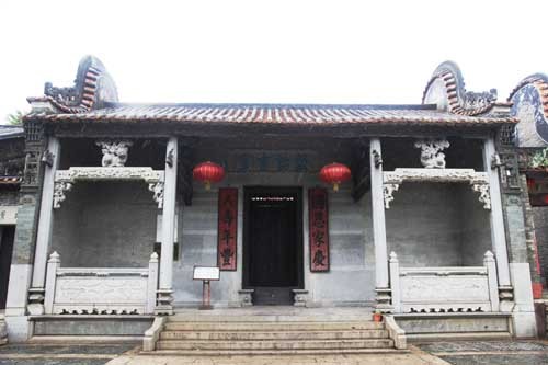 谷诒書室為該村奉直大夫黃谷诒所建的生祠，建於清道光六年（1826年），1999年重修，保存較好