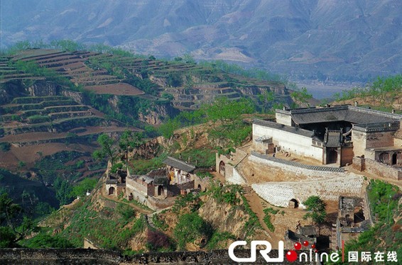 依山而建的宅院