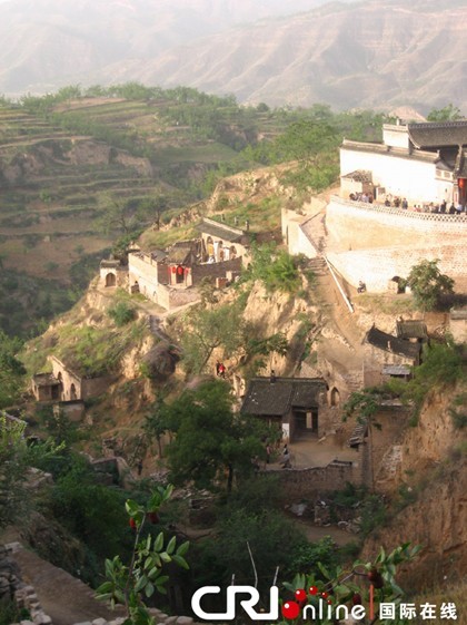 遠觀李家山