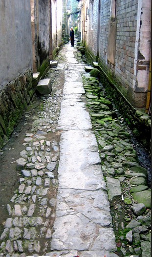 村中巷道
