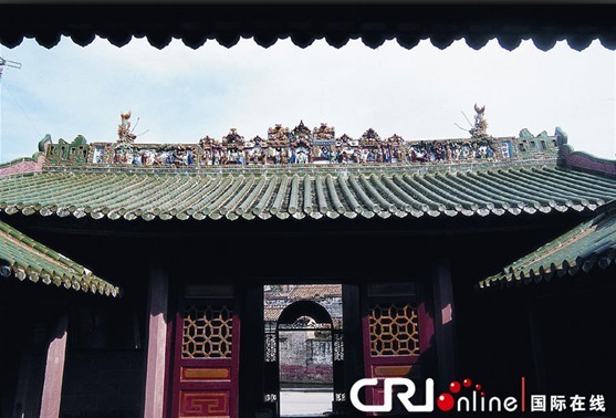 大宗祠門廳脊飾