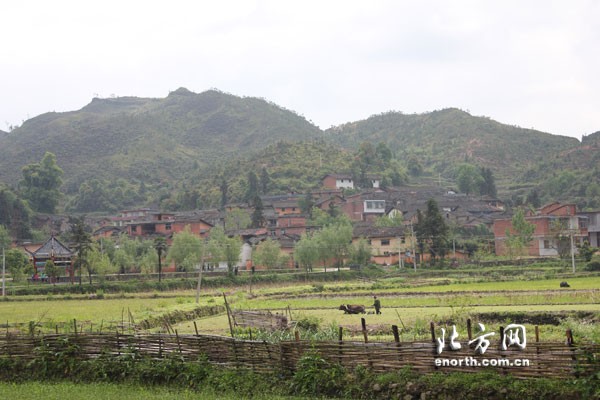 江西千年古村東龍村