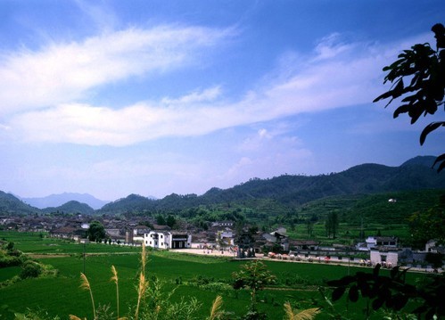 桃花源裡人家，白雲深處仙境