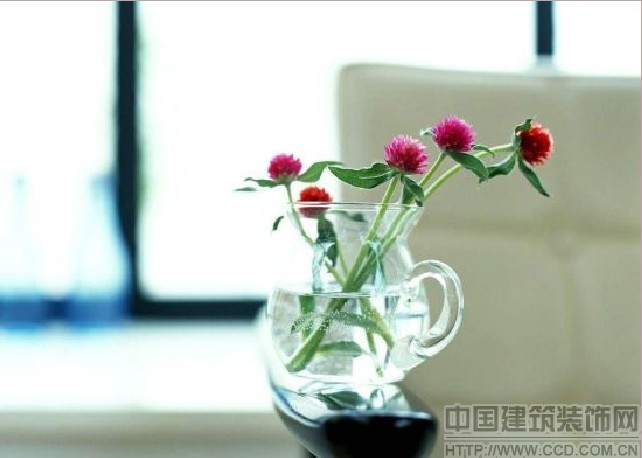 餐廳擺放鮮花以增進食欲為宜
