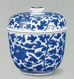 中日青花瓷器的區別