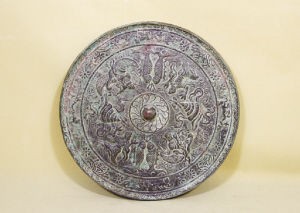 清代辟邪大銅鏡。