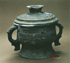 灰陶雙耳帶蓋簋(西周)