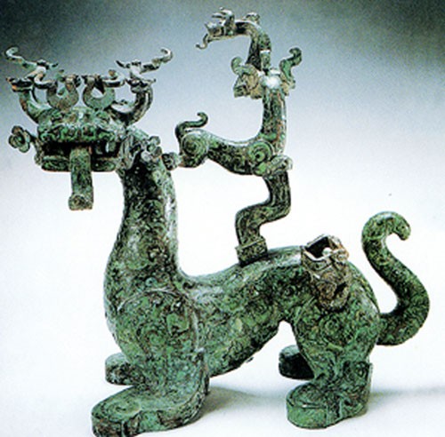 青銅神獸寄托楚人浪漫華貴而神秘(圖)
