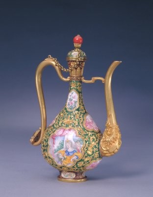 清乾隆 金胎錾胎琺琅嵌畫琺琅執壺