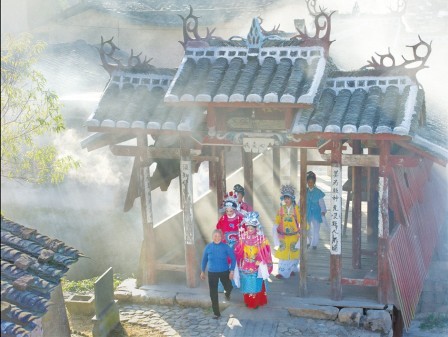 大濟雙門橋裡的民俗活動