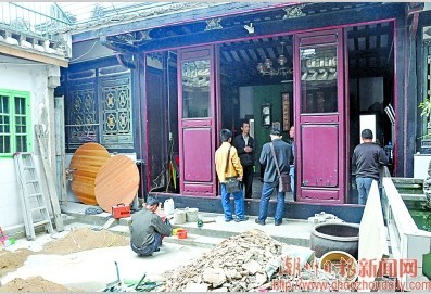 羊玉巷7號是一座民國時期建造的老宅，記者探訪時正在維修