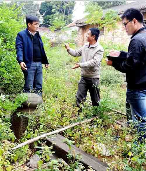 當年粵西會館的遺址，只有遺留下來的石墩作為見證