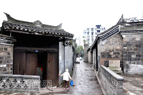古色古香的冠英街