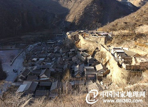 爨底下：京西的“布達拉宮”(圖)