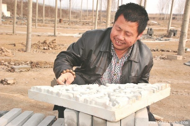代縣農民王鎖貴靠高超古建技藝承攬項目資金超億元