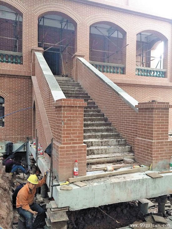 廣州260平米古建築整體頂升0.7米