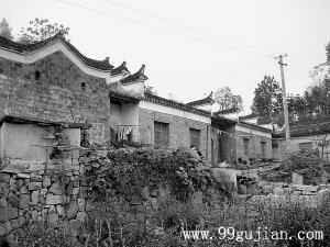 大山深處宅樸祠艷