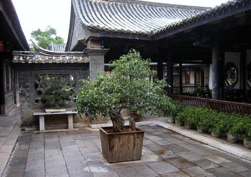 雲南 朱家花園 古建築