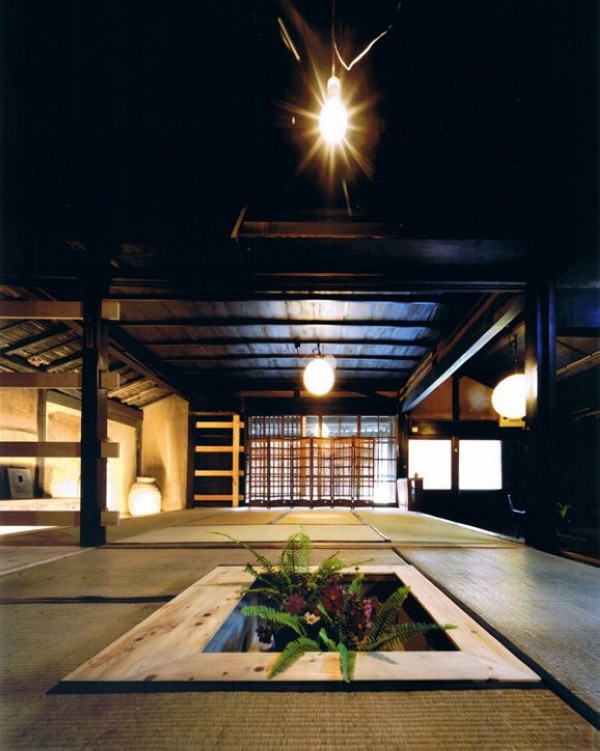 日本 奈良 木制建築 住宅 古建築