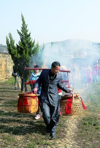 　迎親