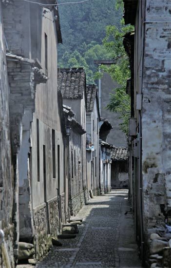 青石板路