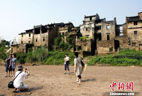 三河古鎮一瞥。丘佳納攝