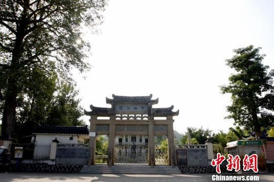 三河古鎮一瞥。丘佳納攝