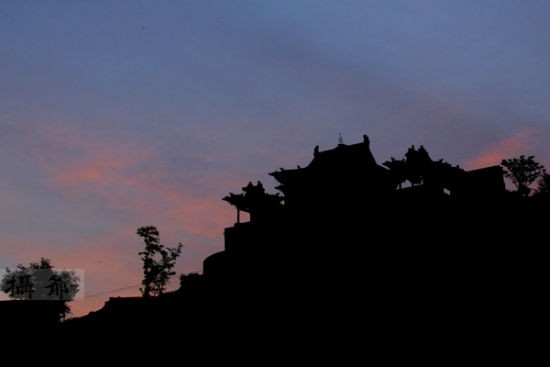 黃昏