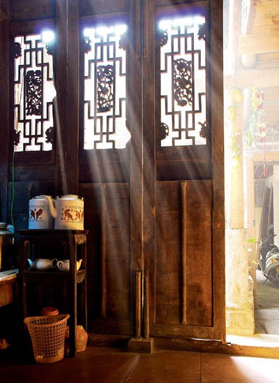 黃姚人熱愛祖先遺產，樂於住在古舊老屋內 F4.5，1/20秒，ISO400