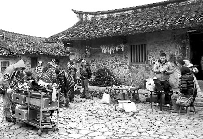 山重，走出“深閨”的千年古村