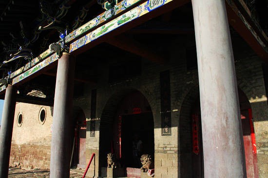 黑龍廟山門