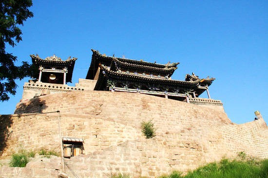 廟裡有個戲台
