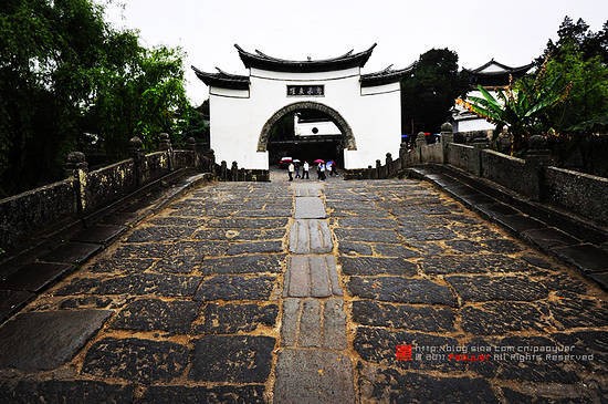 古樸的青石拱橋