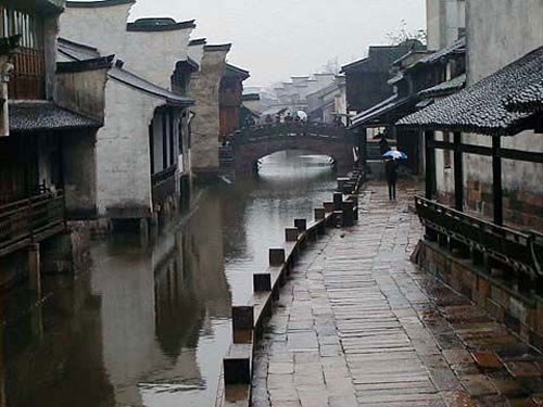 雨中烏鎮