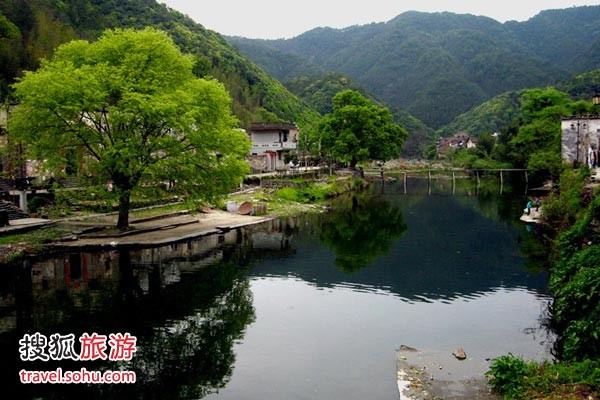 綠樹掩映的神仙世界