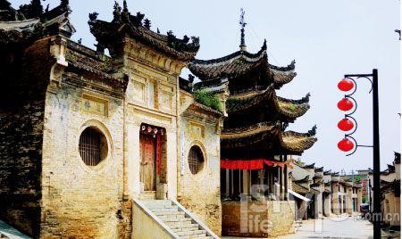 保存完整的平浪宮，建築在北方非常奇特。